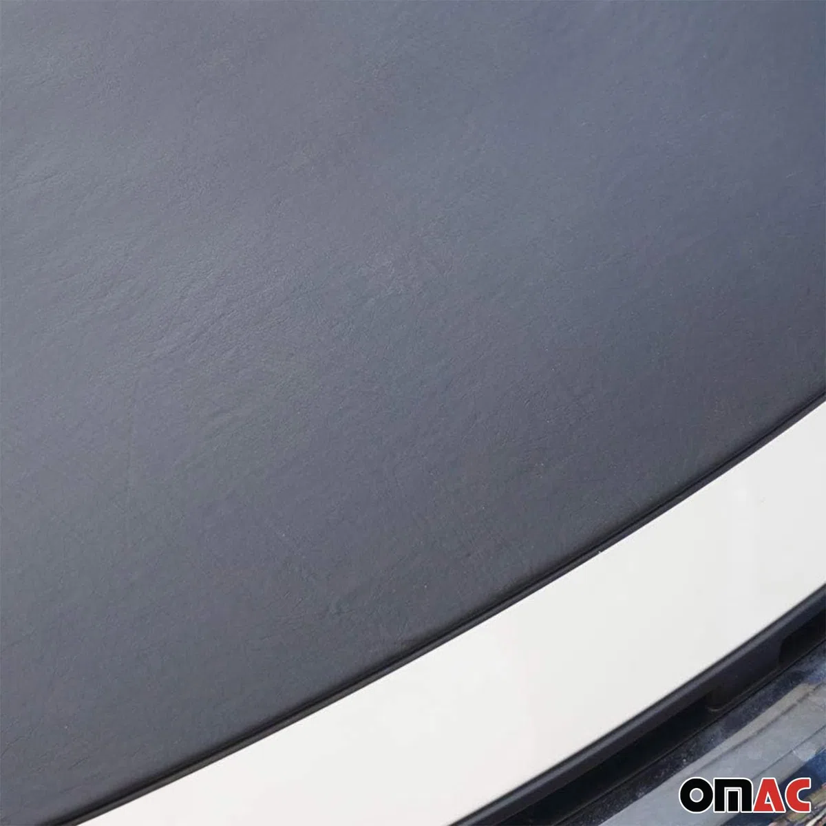OMAC Haubenbra Bonnet Bra Steinschlagschutz kompatibel mit Opel Vivaro B 2014-2019 Schwarz 1tlg