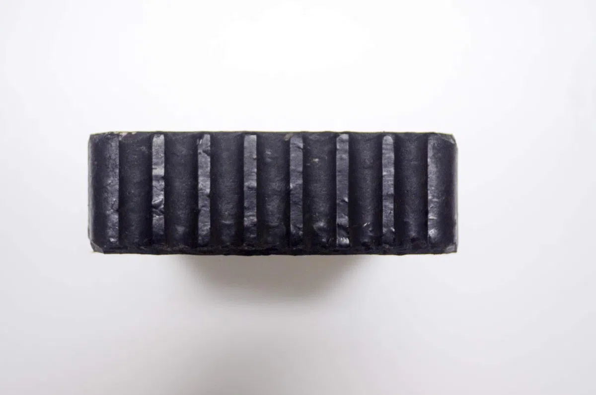 4 Stück Gummiblock für Hebebühne Kit 160X120X40 Universal Vollgummi für Hebebühnen Corghi Ravaglioli OMCN | Wellenseiten mit Best-Grip Technologie